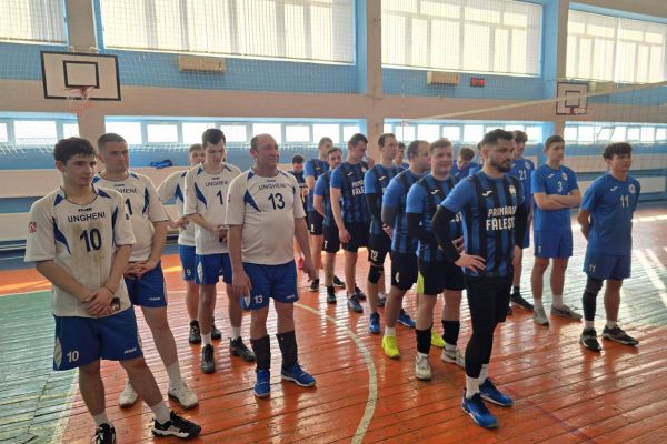 cupa-primarului-2025-la-volei-5B295FEAF-8F39-2E0C-448C-527BBB70AC3C.jpg