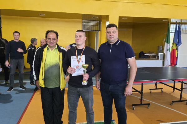cupa-primarului-2025-la-tenis-de-masa-16AE440EF5-E030-0AAB-A14F-A9CFB7807838.jpg