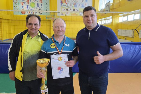 cupa-primarului-2025-la-tenis-de-masa-2313105479-4A89-8494-3FC1-10D0298CB45C.jpg