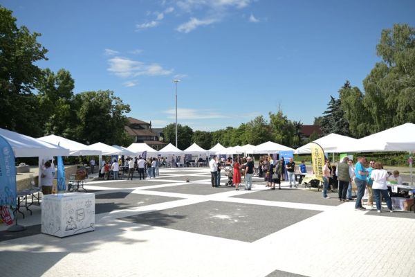 caravana-drepturilor-omului-la-falesti-1ABAE892B-0F90-B2A1-62E2-FF4213421D86.jpg