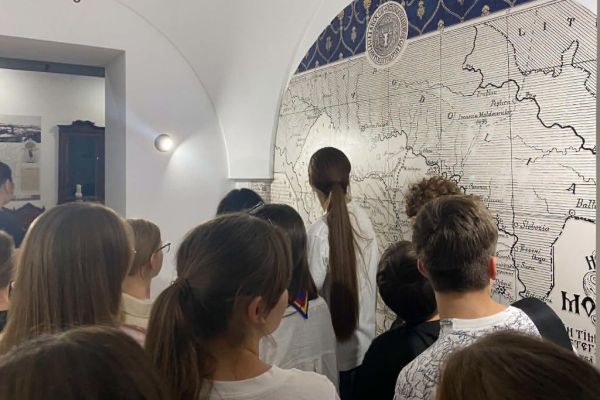 excursie-de-neuitat-pentru-cei-mai-activi-falesteni-179F0D7656-374E-B4C2-8F76-3522CBF9FC14.jpg